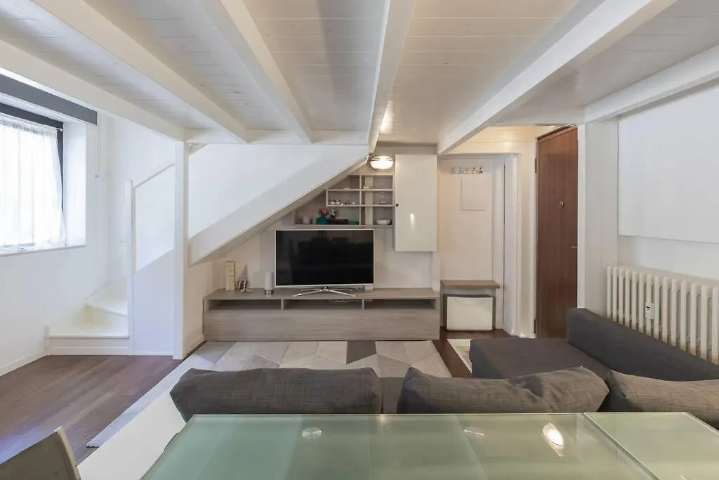 Youhosty - Desenzano 7 Apartment Milan Italy