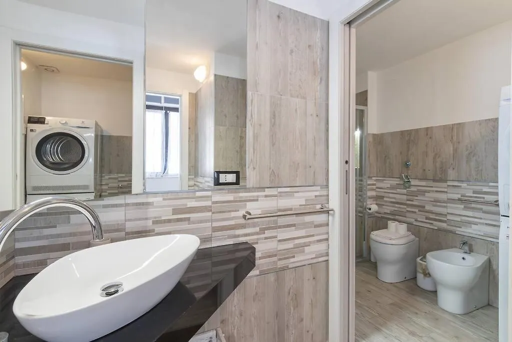Youhosty - Desenzano 7 Apartment Milan 0*,