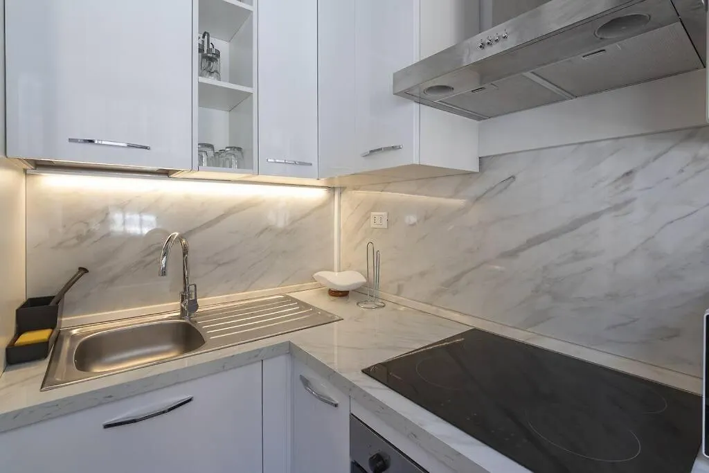 Youhosty - Desenzano 7 Apartment Milan