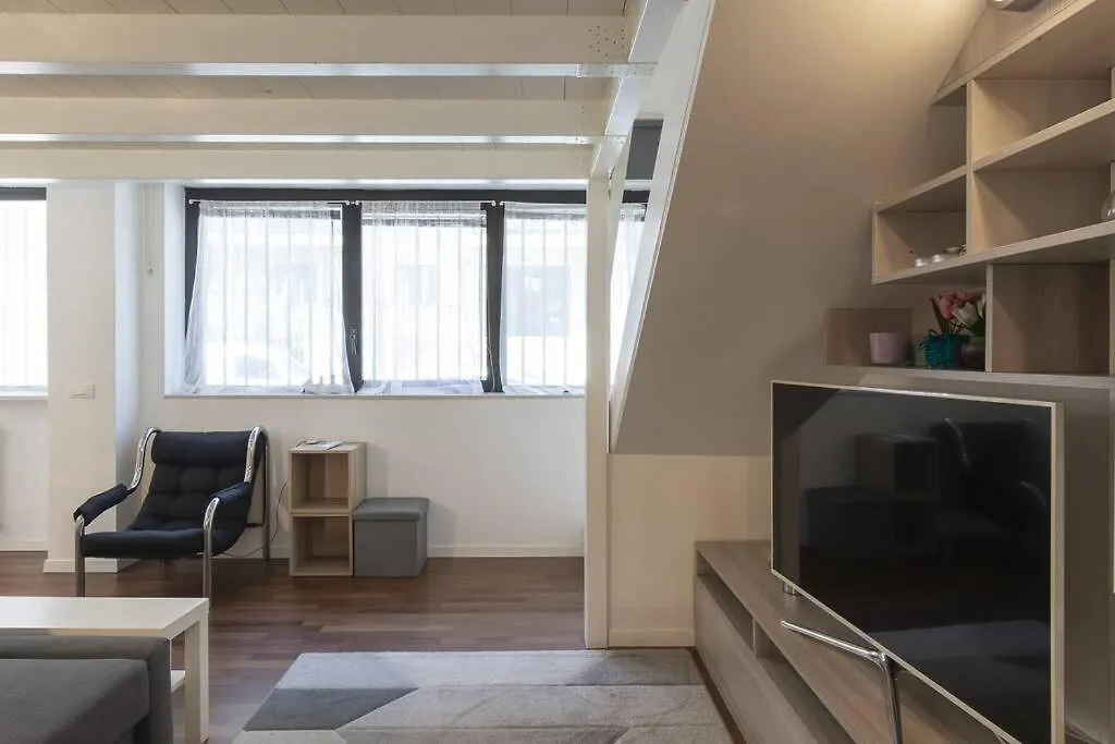 Youhosty - Desenzano 7 Apartment Milan 0*,
